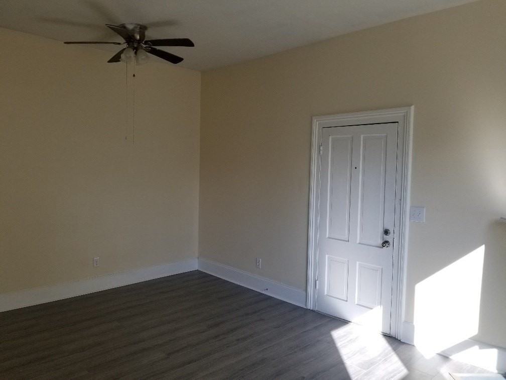 250 Telfair St Apt A #A - Photo 2 of 11