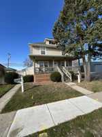 featured image of 18704 Jefferson - 3 #3