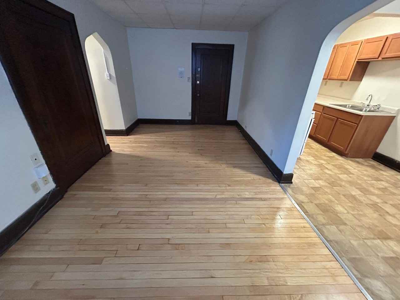 1827 E Park Pl - Photo 7 of 25