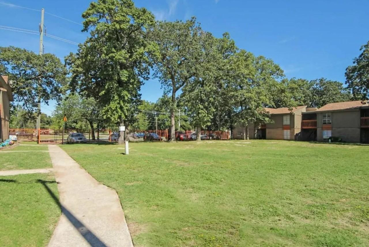 7524 NW 10th St. - Photo 6 of 50