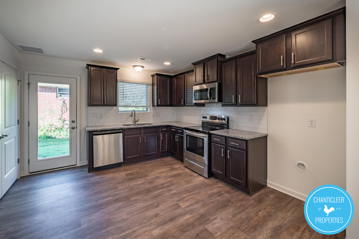 1212 Haybrook LnUnit 102 #102 - Photo 4 of 28