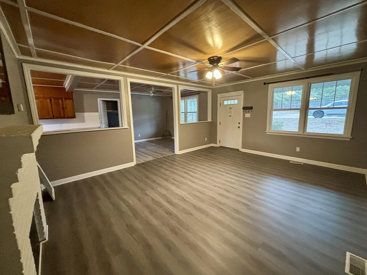 1508 Heard Ave - Photo 3 of 14