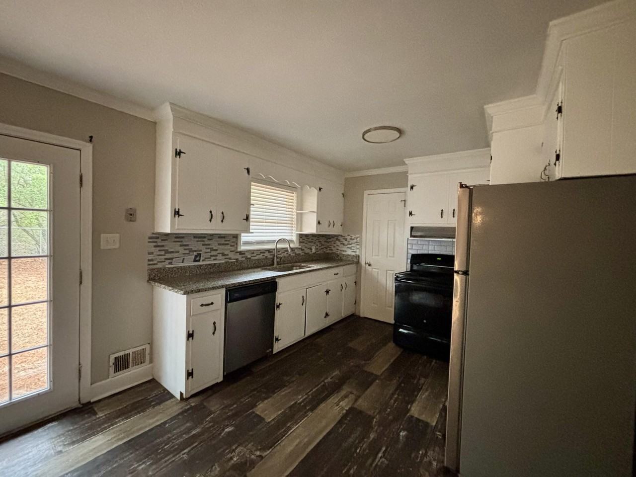 2817 Meadowbrook Dr - Photo 4 of 12