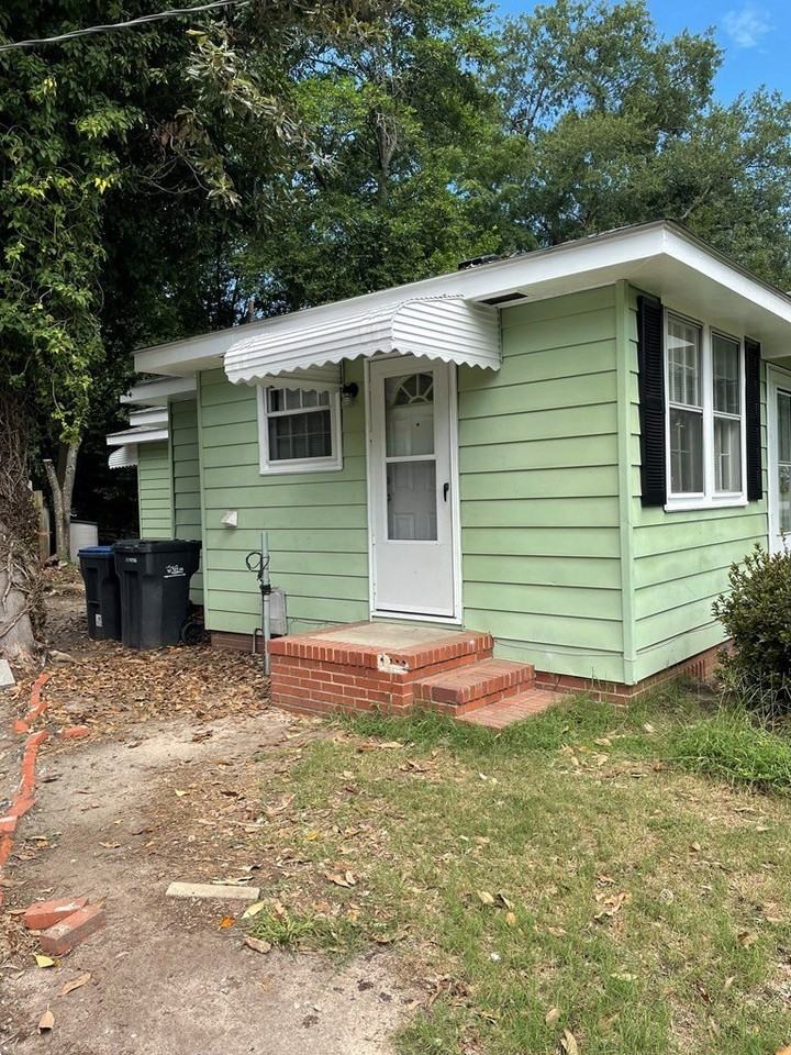 1721 Pennsylvania Ave - Photo 2 of 12