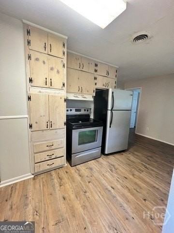 127 Pineview Dr - Photo 3 of 11