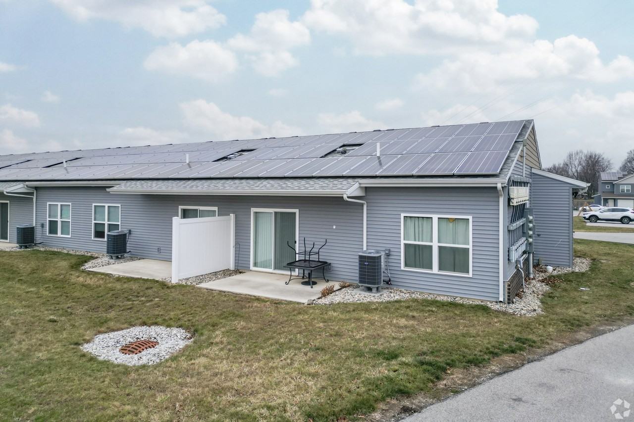 6713 Solid Rock Dr #6713 - Photo 3 of 31