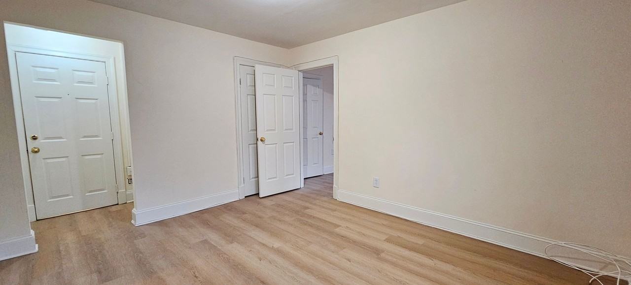 Chadford Apartments - Photo 5 of 35