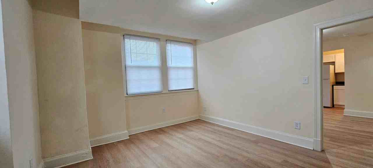 Chadford Apartments - Photo 7 of 35