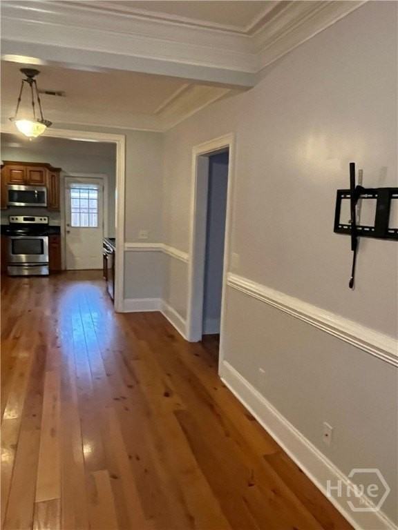 555 E Harris St - Photo 4 of 21