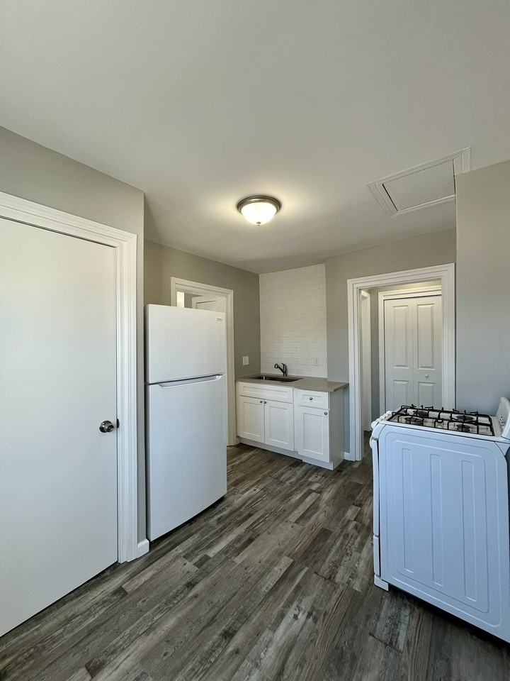 13128 Balsam St #2 - Photo 4 of 17