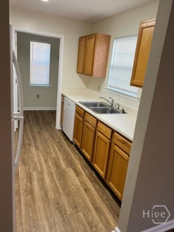 9832 Whitefield Ave - Photo 4 of 11