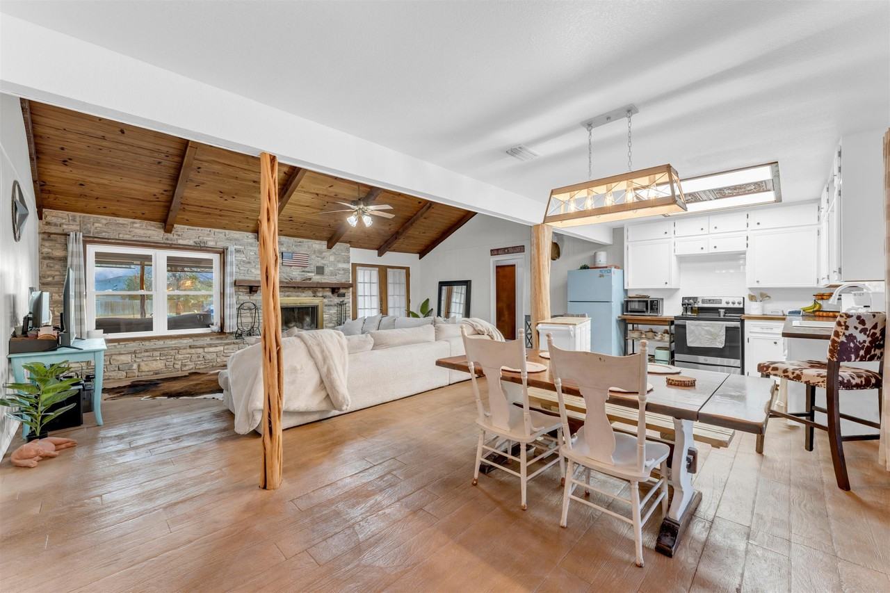 400 Robin Ln - Photo 5 of 28