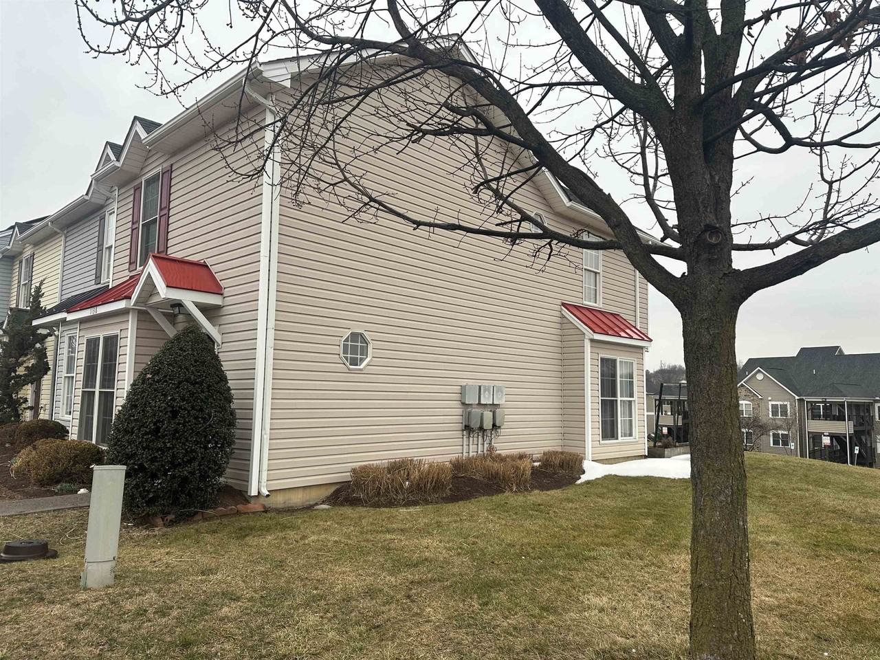 1138 Paul Revere Ct - Photo 2 of 2