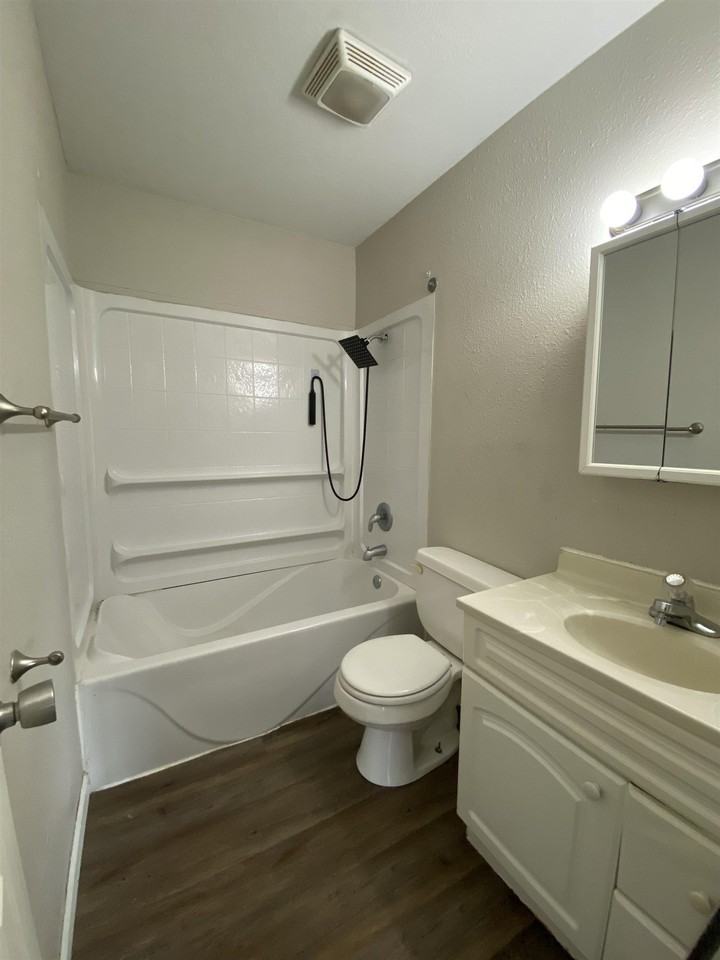 3 27th St - Photo 5 of 10