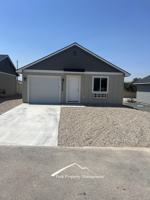 featured image of 2235 S Sockeye Pl #1