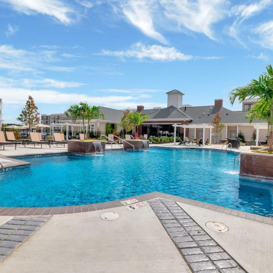 Eastampton Place Apartments - Photo 3 of 38