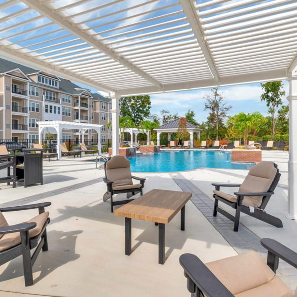 Eastampton Place Apartments - Photo 4 of 38