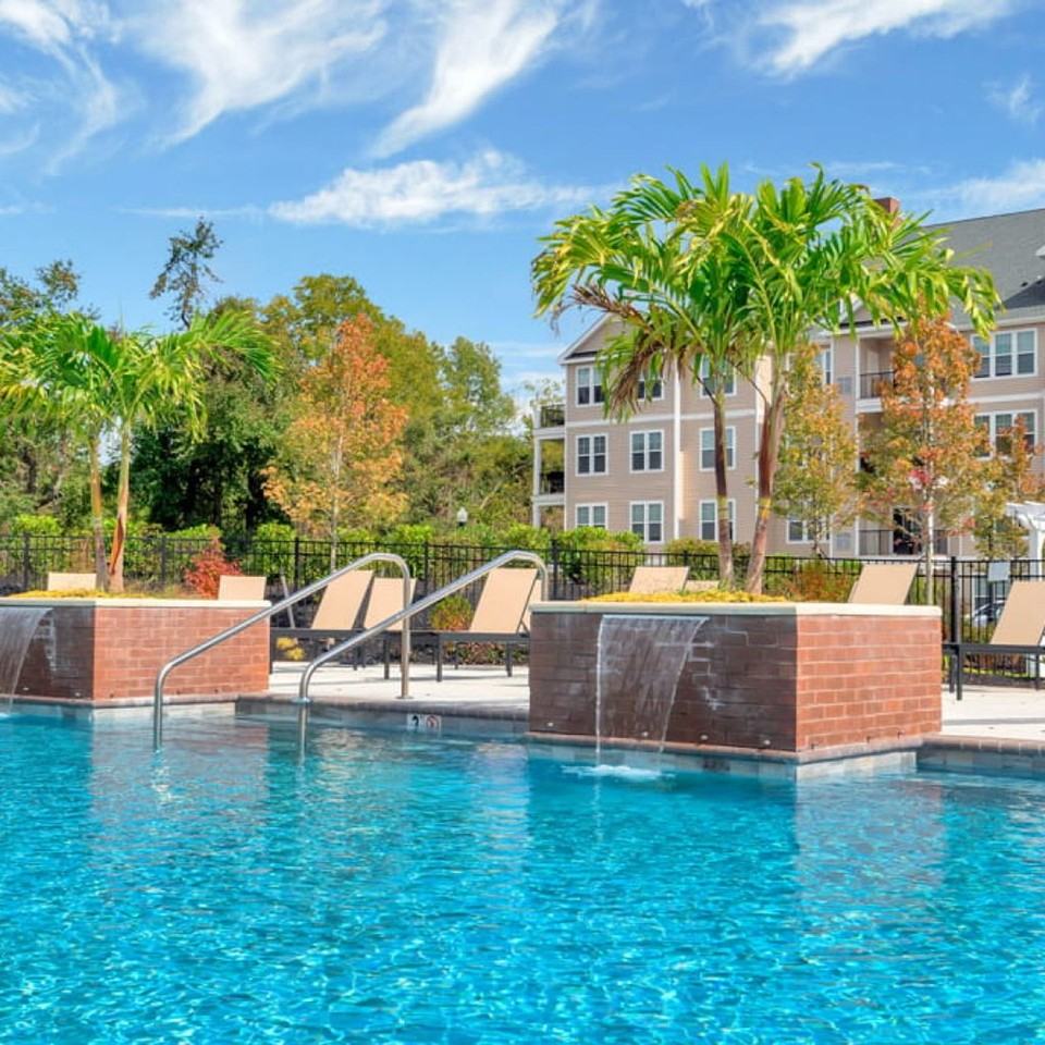 Eastampton Place Apartments - Photo 5 of 38