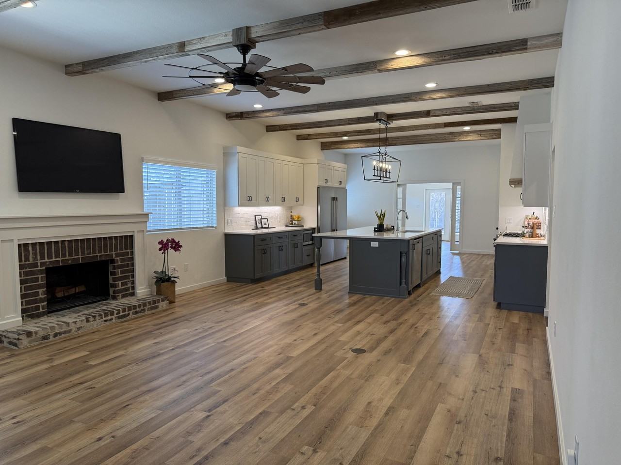 3605 128th St - Photo 2 of 23