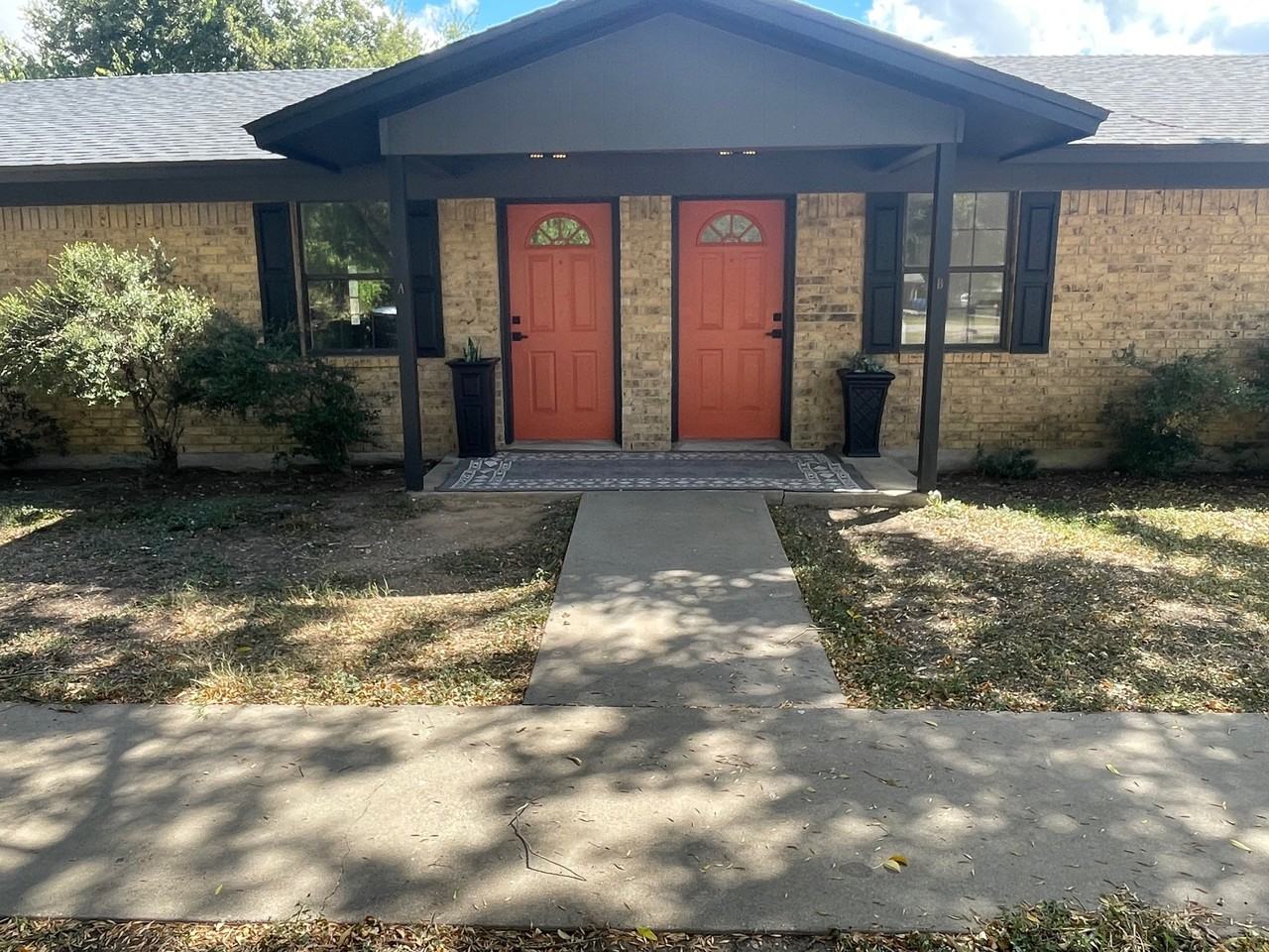 14 Sandy Ln #A - Photo 3 of 24