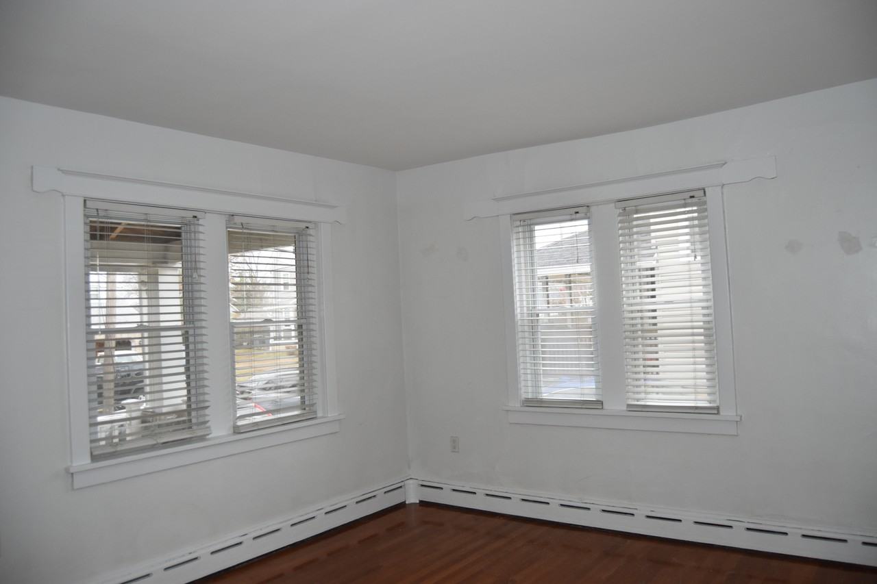 114 Northern Ave #1 - Photo 2 of 10