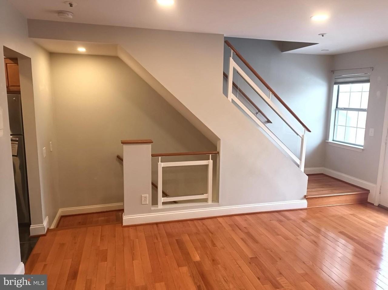 5700 Chapman Mill Dr - Photo 6 of 13