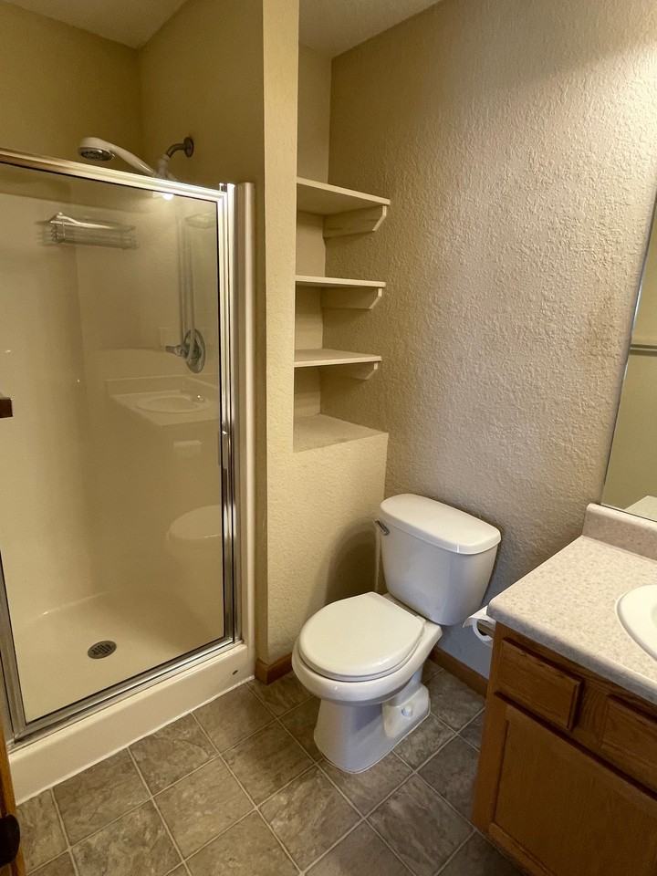 1704 Clover Dr #1 - Photo 6 of 19