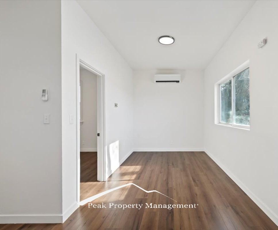 E 10th N #1010 - Photo 5 of 11