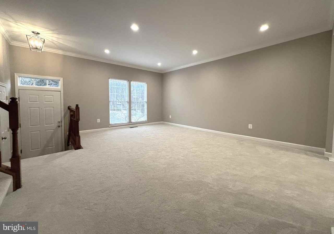 2035 Madrillon Springs Ct - Photo 5 of 50