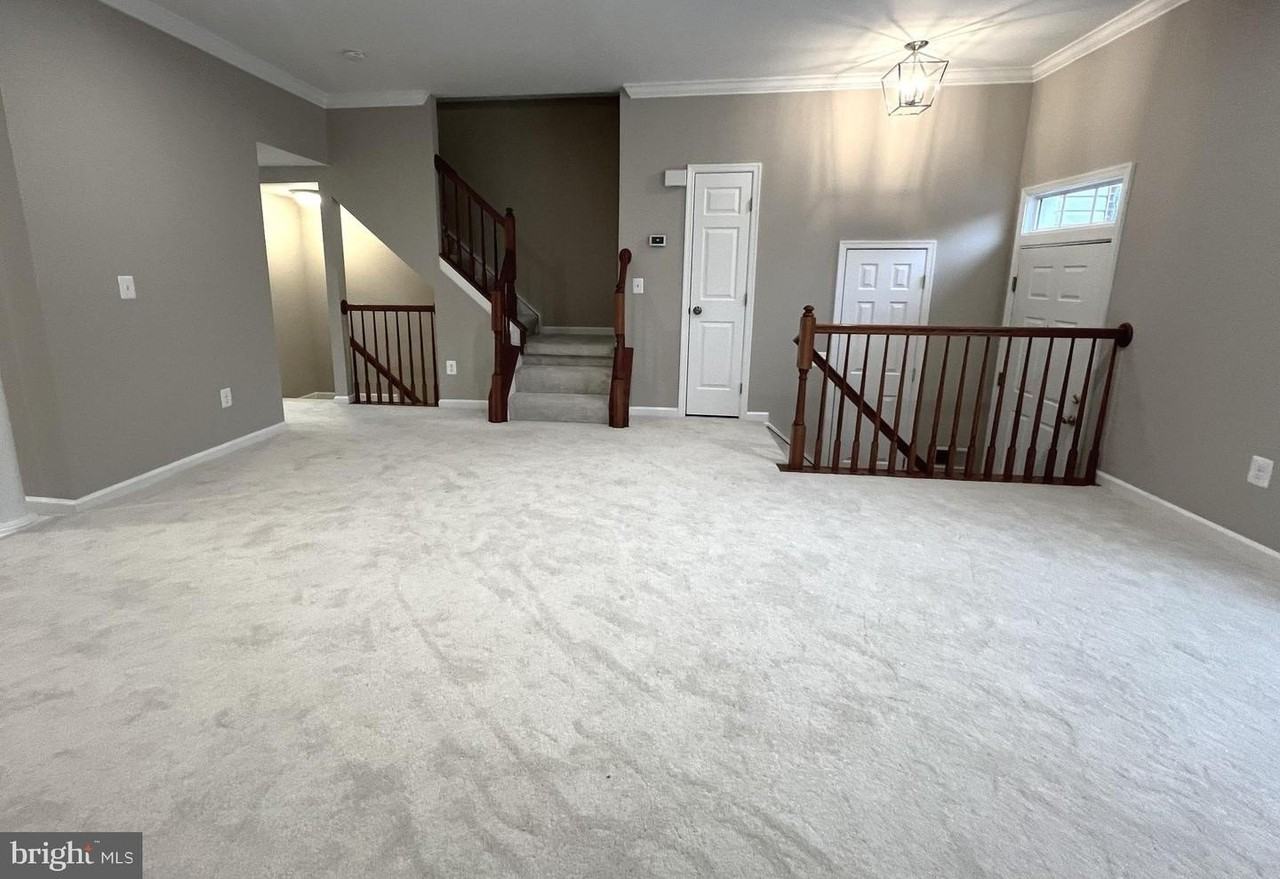 2035 Madrillon Springs Ct - Photo 6 of 50