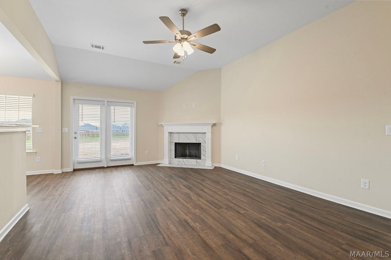 2019 Dawsons Mill Ln - Photo 5 of 33