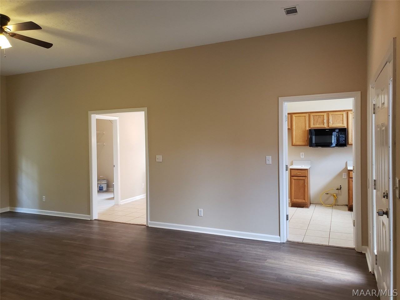 1349 Kingston Oaks - Photo 5 of 32