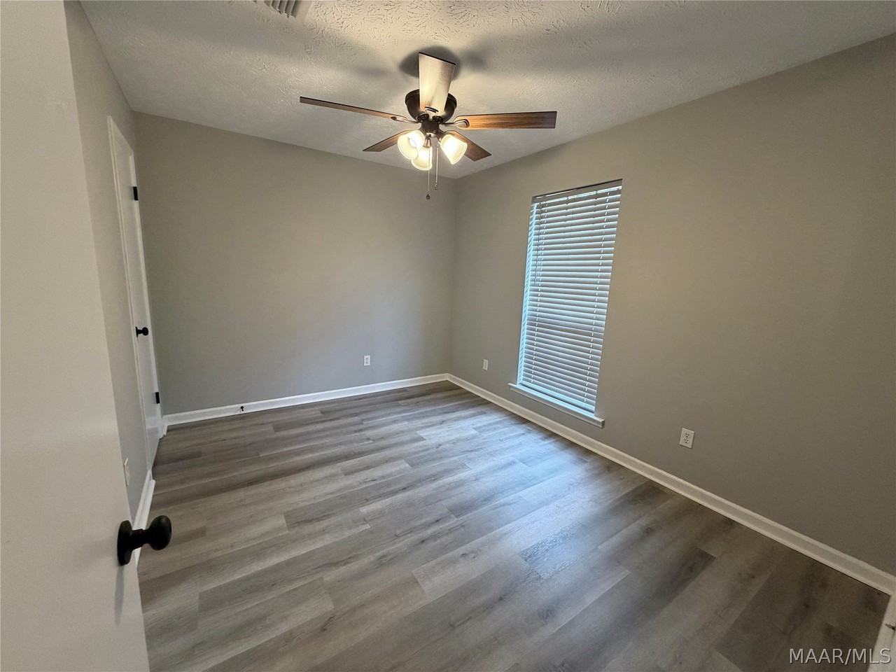 463 Durden Rd Unit A #A - Photo 4 of 25