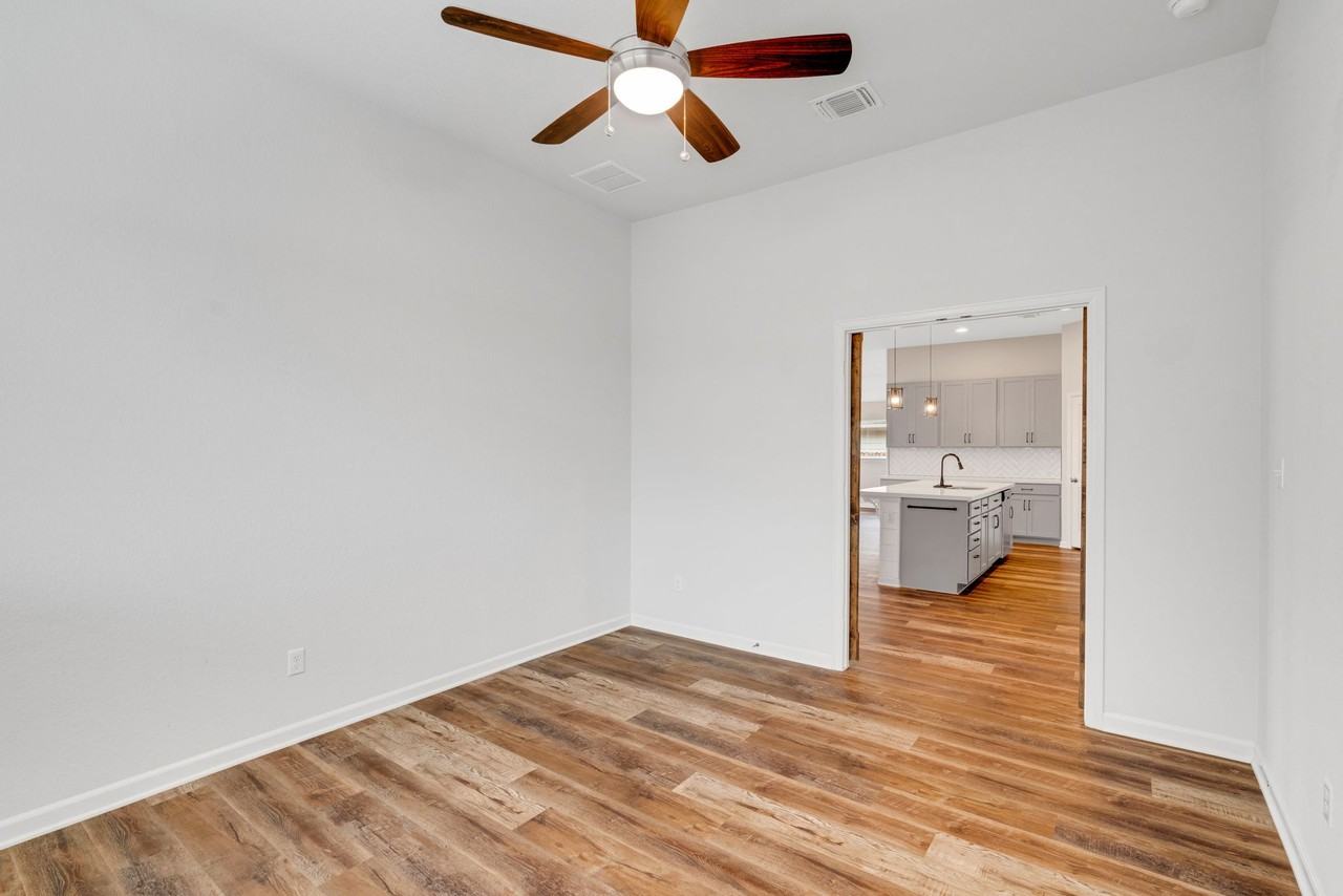 104 Joseph Hawkins Ln #1 - Photo 6 of 31