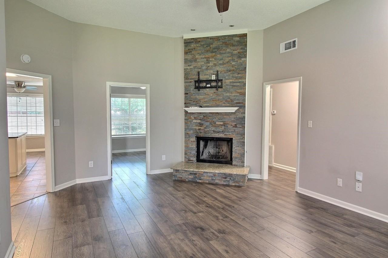 244 Saybrook Cv - Photo 6 of 28