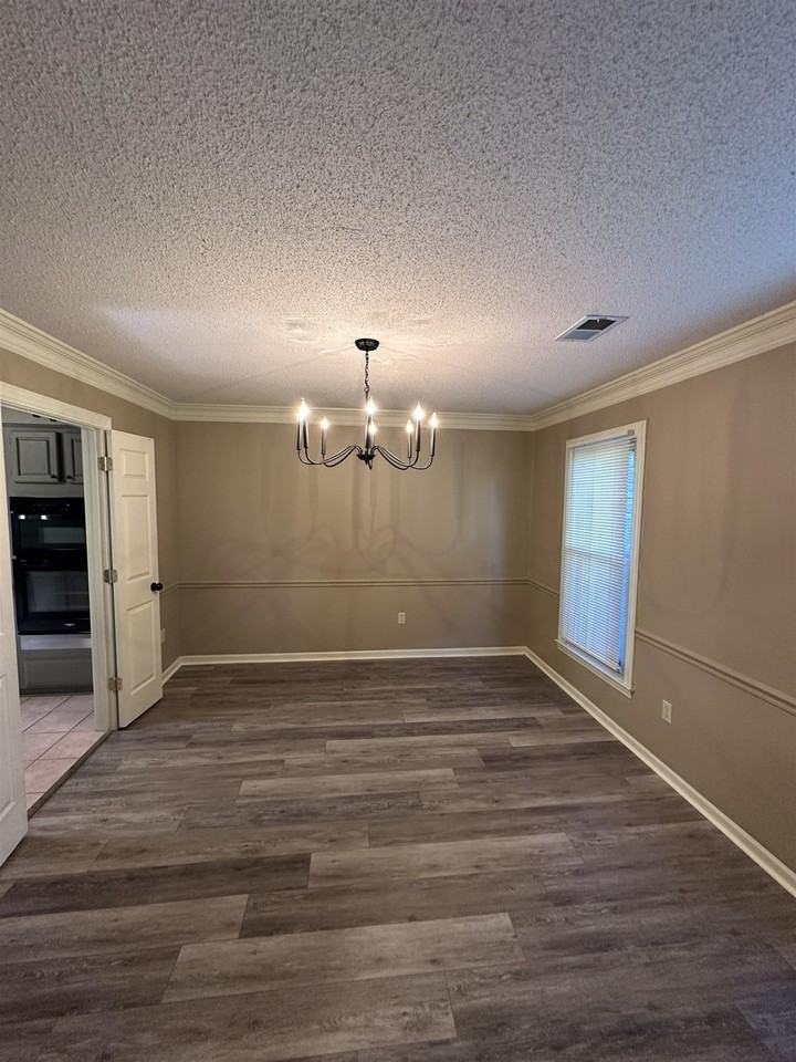 1964 Prestwick Dr - Photo 5 of 27