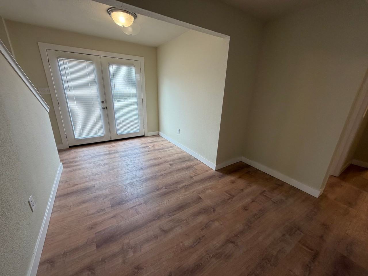 205 West Blvd N - Photo 3 of 42