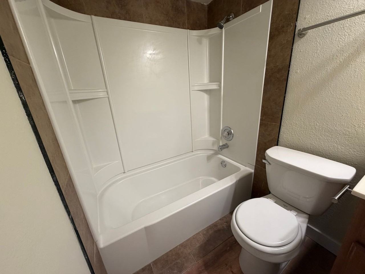 205 West Blvd N - Photo 7 of 42