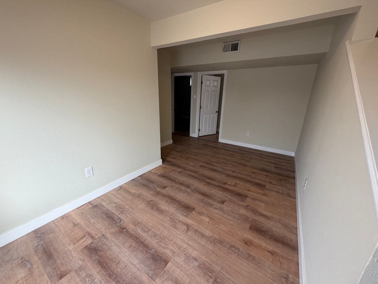 205 West Blvd N - Photo 5 of 30