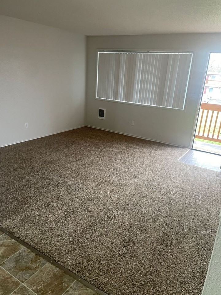 Villa Rose Apartments - Photo 4 of 11
