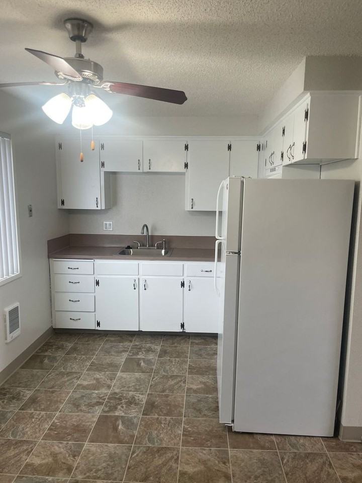 Villa Rose Apartments - Photo 7 of 11