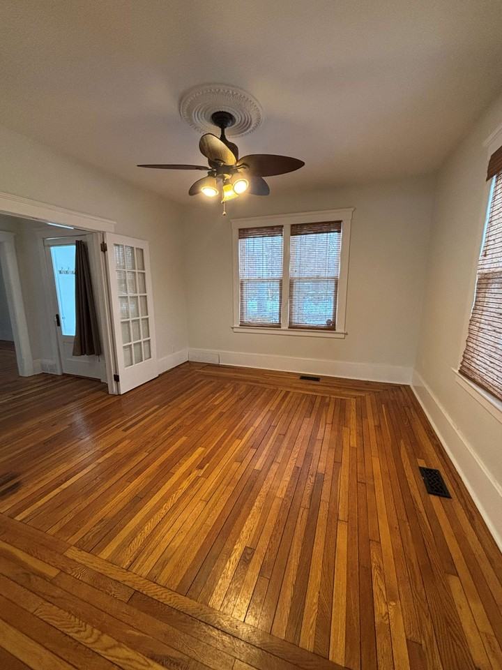 135 Maria St #1 - Photo 6 of 13