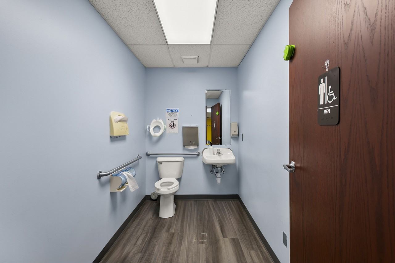 20332 Eureka Rd - Photo 6 of 23