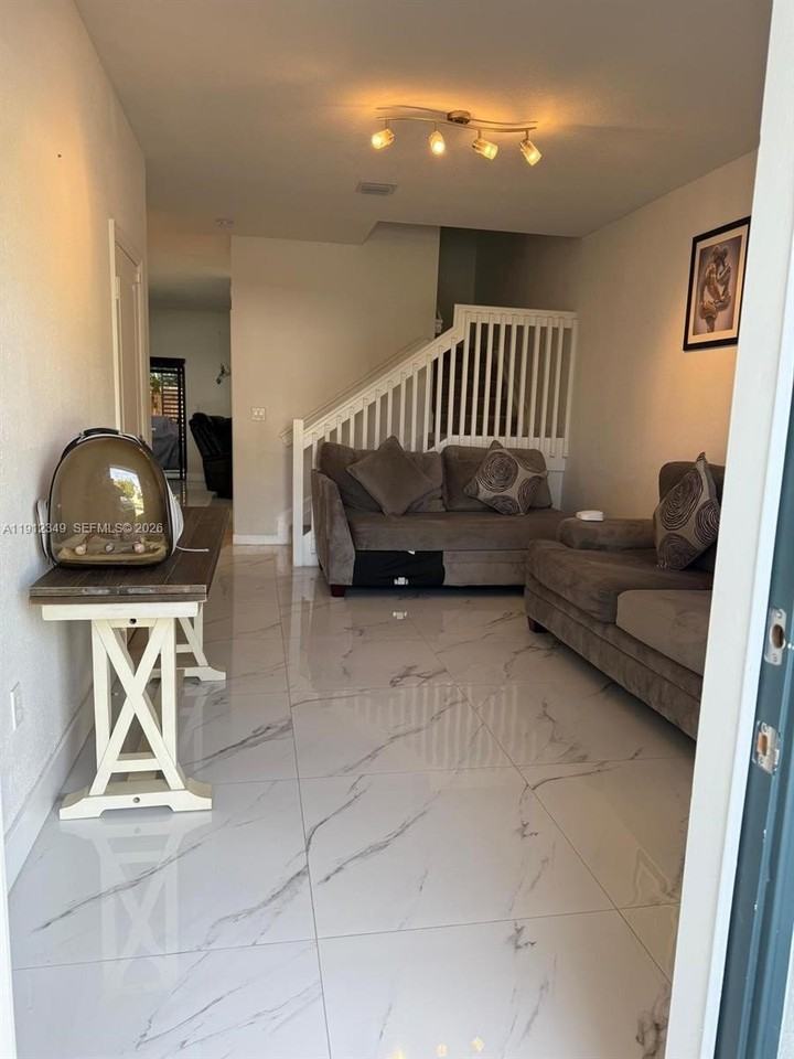 13150 Sw 233rd St #13150 - Photo 5 of 24