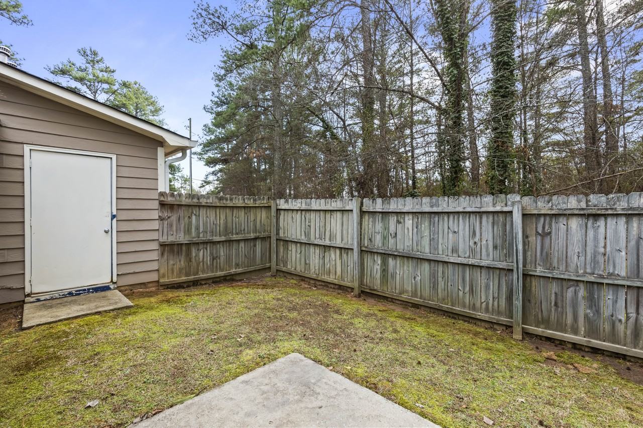 5547 Summer Ln #5547 - Photo 6 of 22