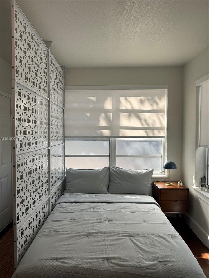 723 2nd St #1 - Photo 4 of 6