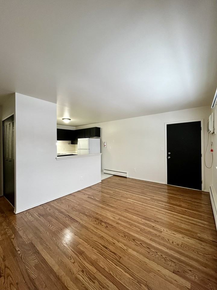 750 Harrison Blvd #5 - Photo 2 of 35