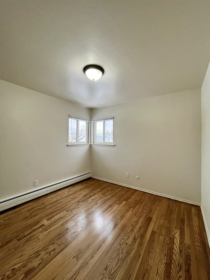 750 Harrison Blvd #5 - Photo 4 of 35