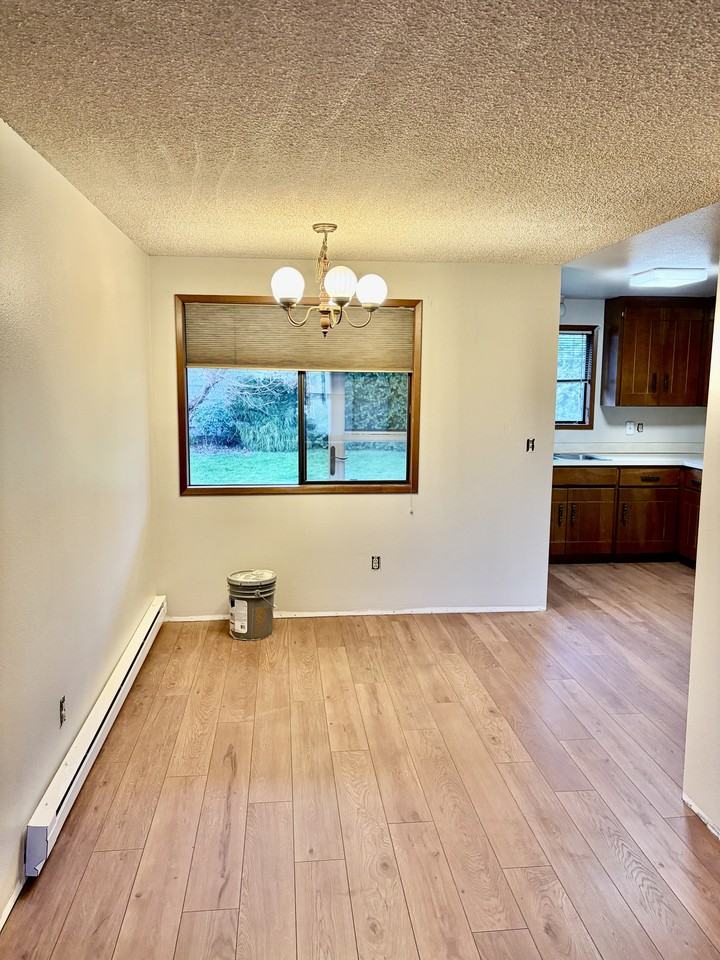 908 Liberty St #C - Photo 5 of 24