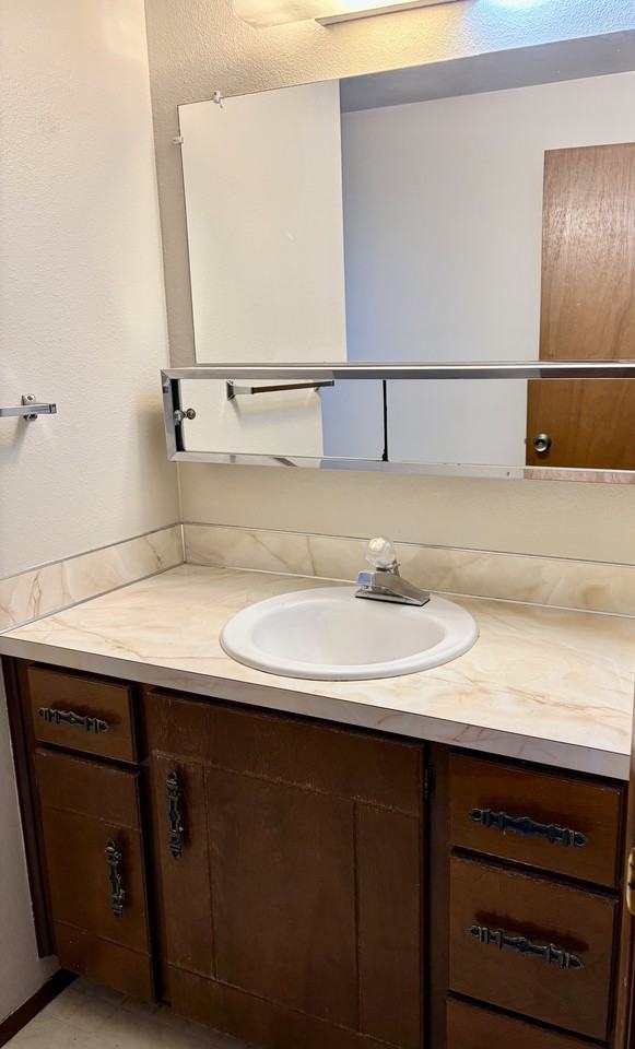 908 Liberty St #C - Photo 7 of 24